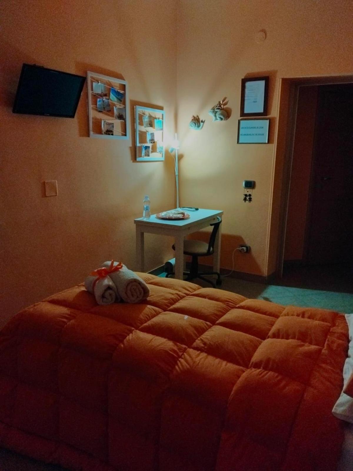 B&B Le Camerette Di Edda Кассино Экстерьер фото